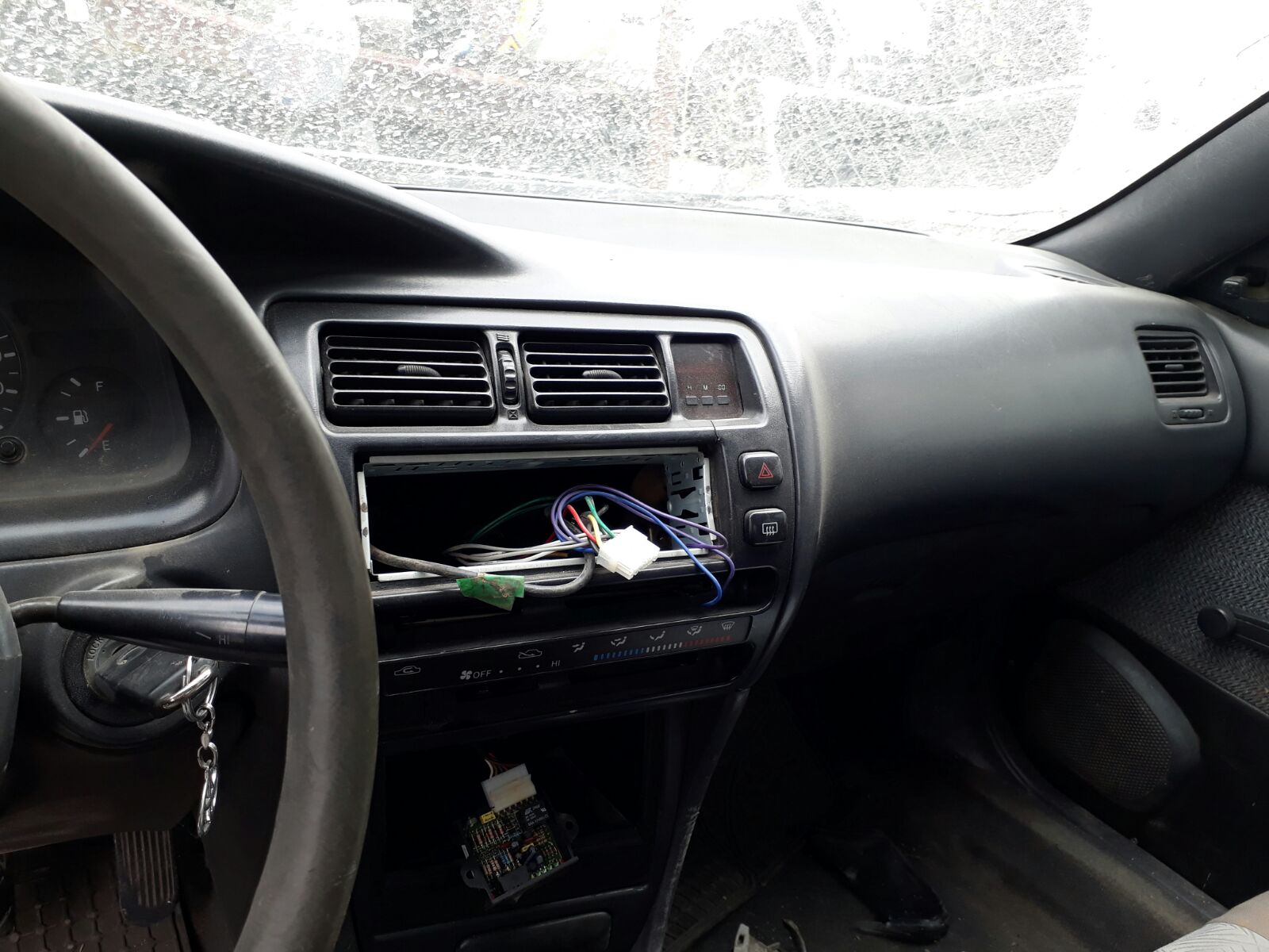 97 MODEL TOYOTA COROLLA ÇIKMA SİLECEK ÇUBUĞU MOTOR OTO GÜVEN 'DE